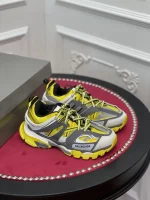 BALENCIAGA TRACK SNEAKER – BLA132