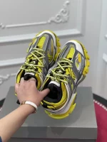 BALENCIAGA TRACK SNEAKER – BLA132