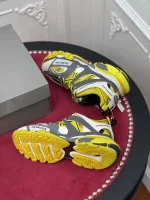 BALENCIAGA TRACK SNEAKER – BLA132