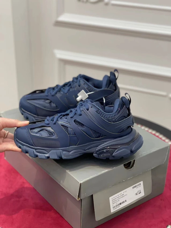 BALENCIAGA TRACK SNEAKER – BLA133