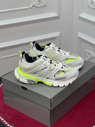 BALENCIAGA TRACK SNEAKER – BLA135