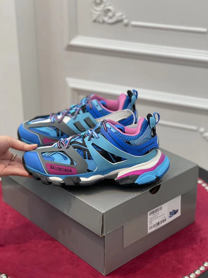 BALENCIAGA TRACK SNEAKER – BLA137