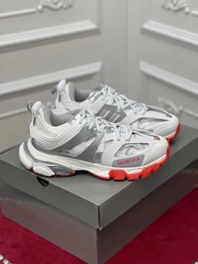 BALENCIAGA TRACK SNEAKER – BLA139
