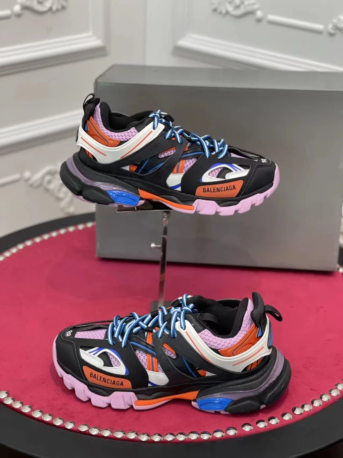 BALENCIAGA TRACK SNEAKER – BLA140