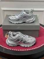 BALENCIAGA TRACK SNEAKER – BLA141