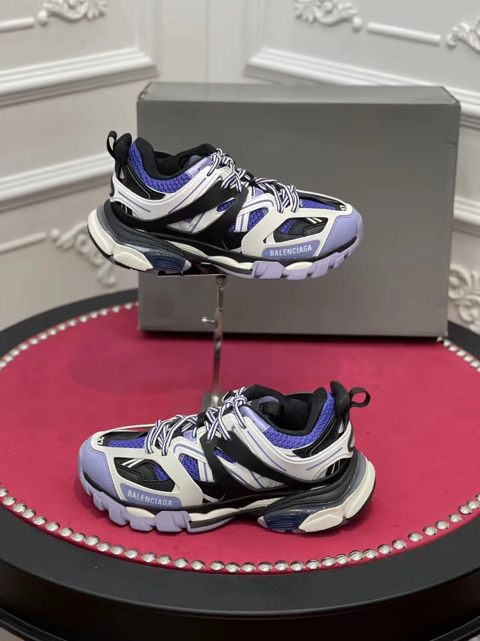 BALENCIAGA TRACK SNEAKER – BLA142