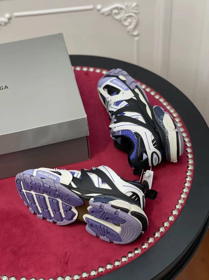 BALENCIAGA TRACK SNEAKER – BLA142