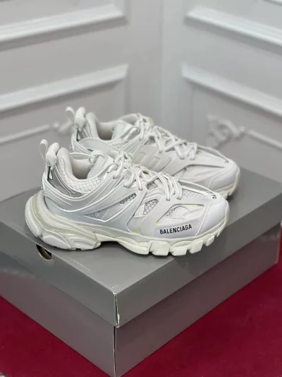 BALENCIAGA TRACK SNEAKER – BLA143