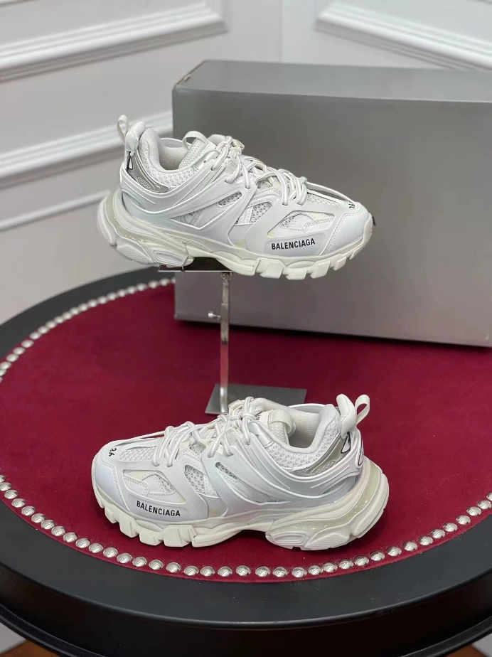 BALENCIAGA TRACK SNEAKER – BLA143