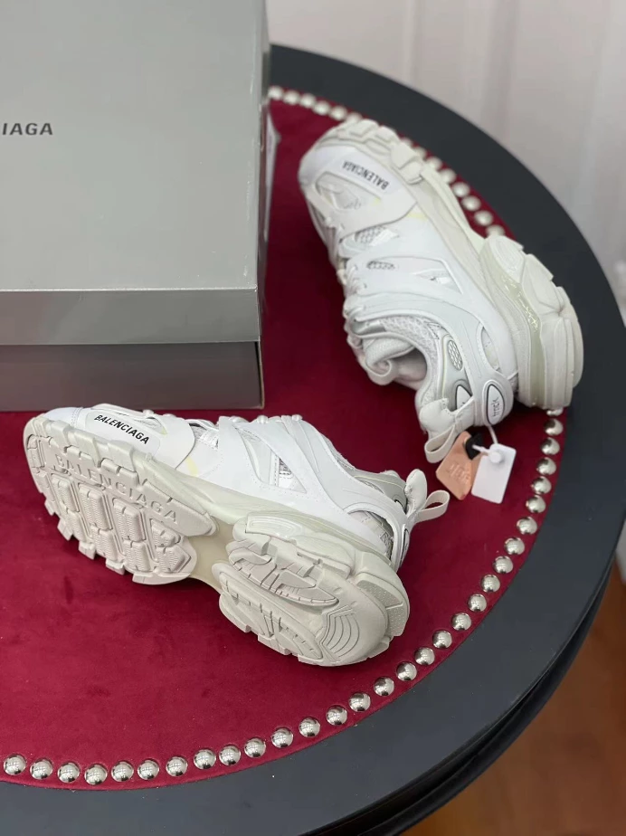 BALENCIAGA TRACK SNEAKER – BLA143