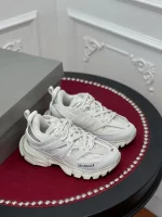 BALENCIAGA TRACK SNEAKER – BLA143