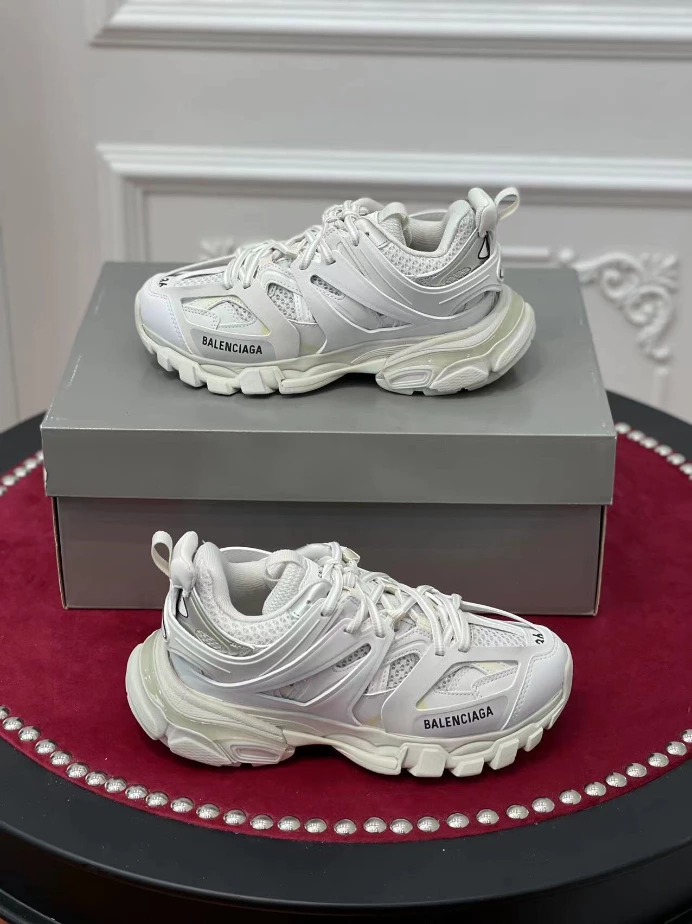 BALENCIAGA TRACK SNEAKER – BLA143