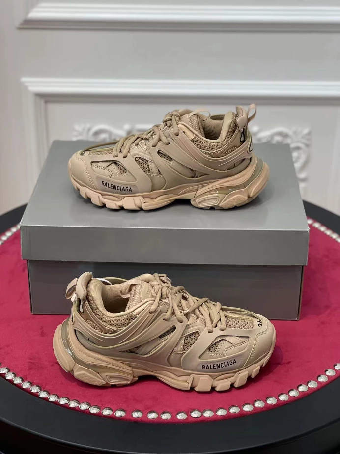 BALENCIAGA TRACK SNEAKER – BLA147