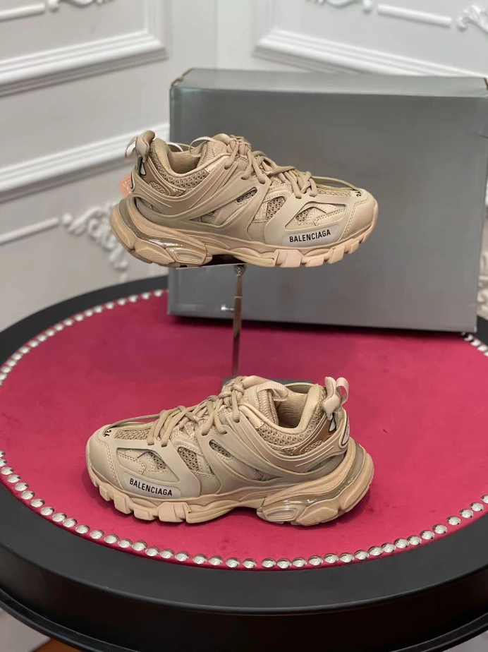 BALENCIAGA TRACK SNEAKER – BLA147