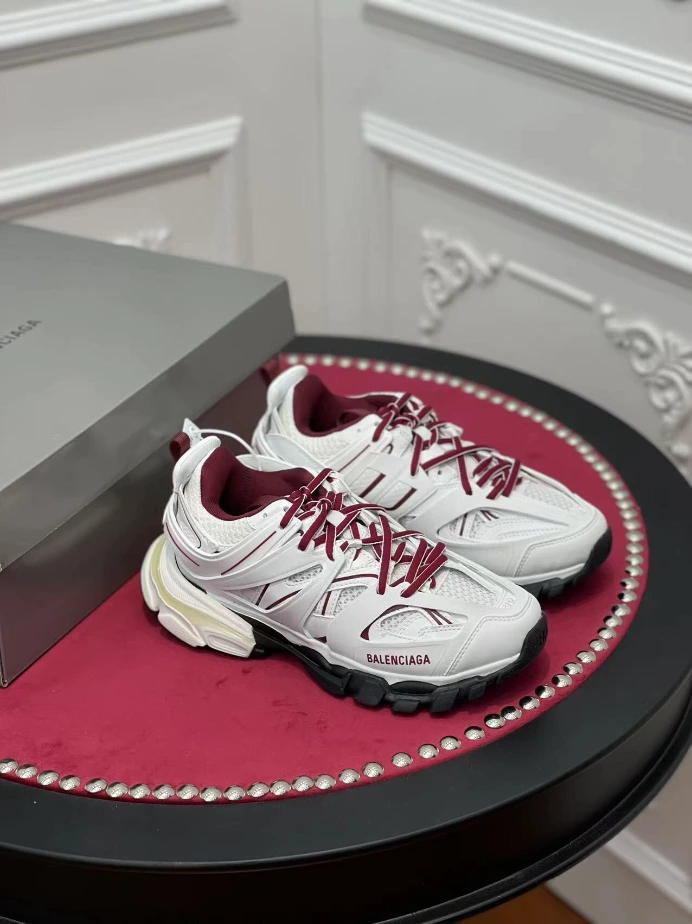 BALENCIAGA TRACK SNEAKER – BLA148