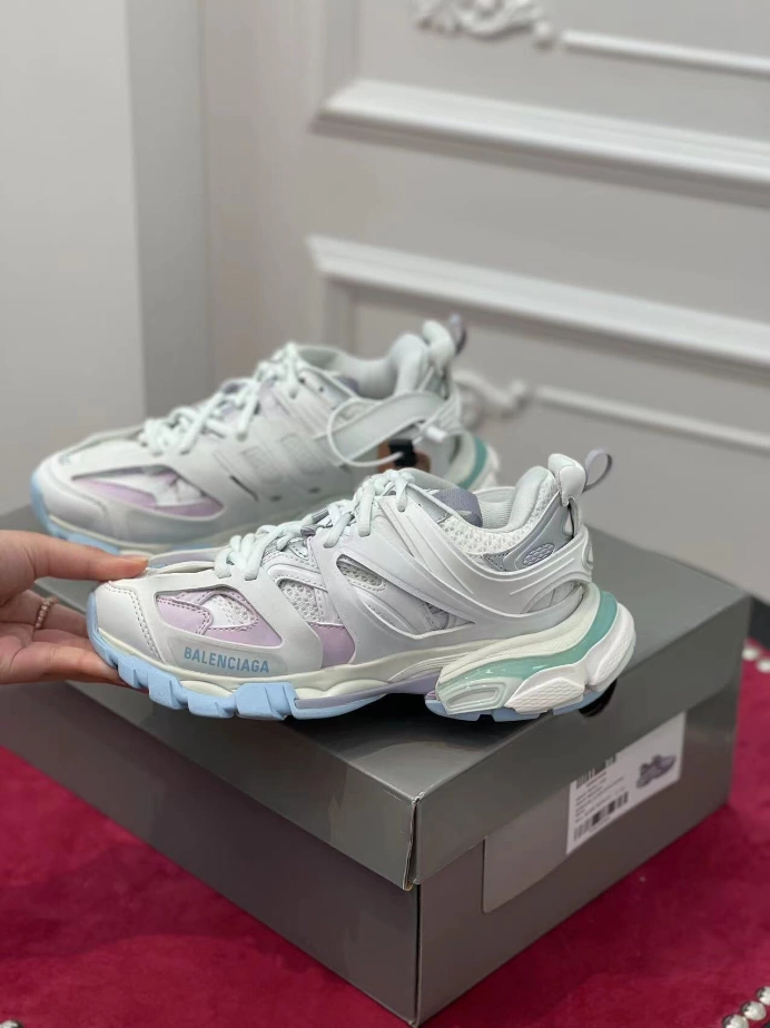 BALENCIAGA TRACK SNEAKER – BLA149