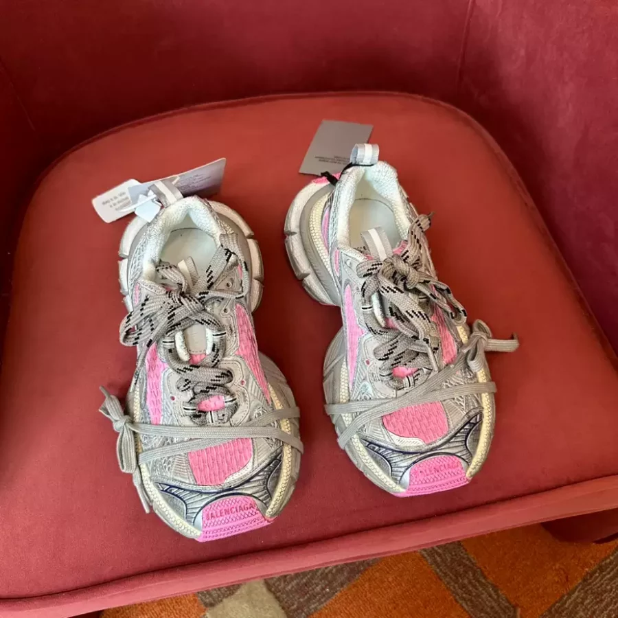 BALENCIAGA WOMEN’S 3XL SNEAKER – BLA102