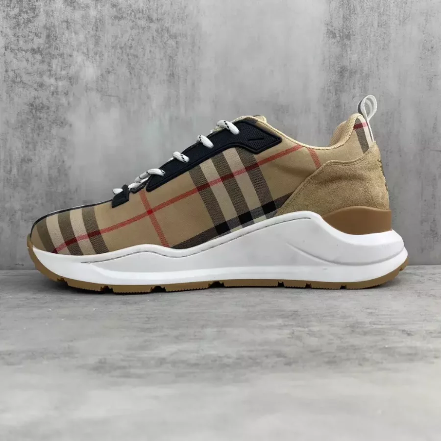 BURBERRY PLATFORM SNEAKERS – BBR058