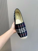 BURBERRY CANVAS STRAW BUCKET – BBR039