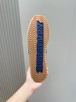 BURBERRY CANVAS STRAW BUCKET – BBR044