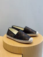 BURBERRY CANVAS STRAW BUCKET – BBR046