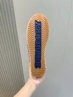 BURBERRY CANVAS STRAW BUCKET – BBR047