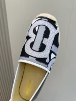 BURBERRY CANVAS STRAW BUCKET – BBR047