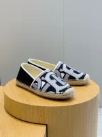 BURBERRY CANVAS STRAW BUCKET – BBR047