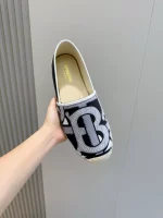 BURBERRY CANVAS STRAW BUCKET – BBR047