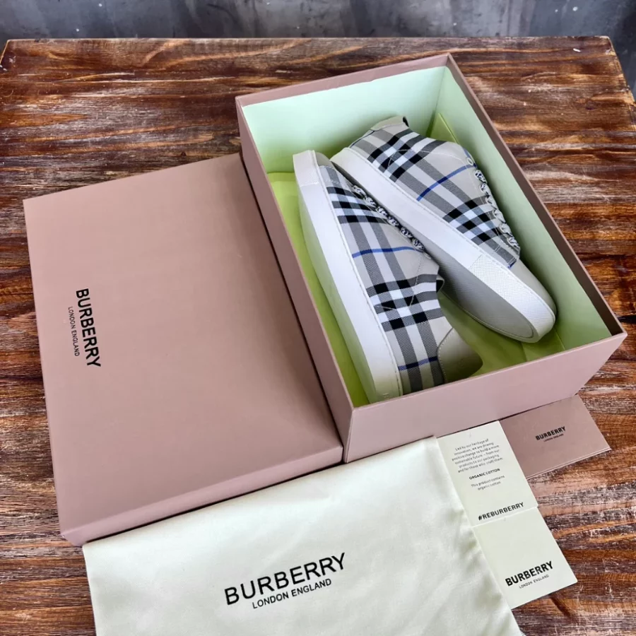 BURBERRY CHECK AND LEATHER SNEAKERS – BBR072