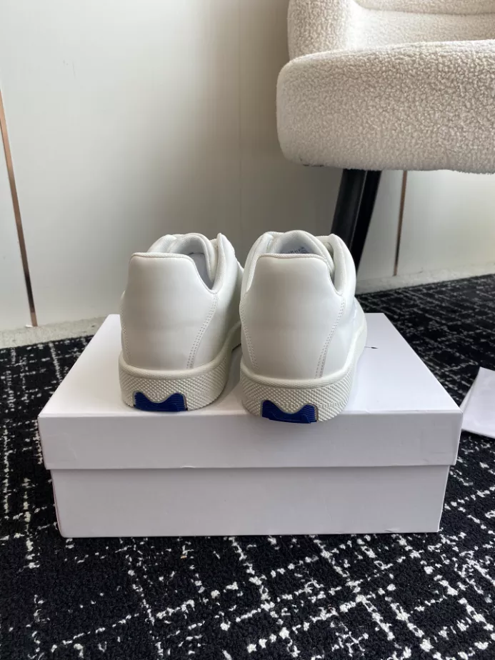 BURBERRY CHECK KNIT BOX SNEAKERS – BBR098