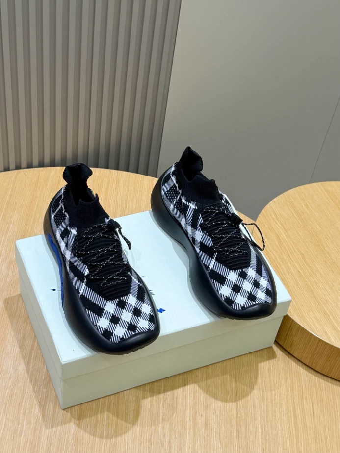 BURBERRY CHECK KNIT NEPTUNE SNEAKERS – BBR053
