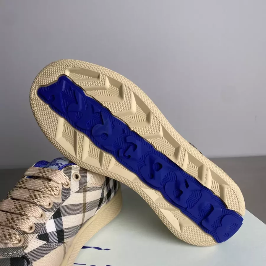 BURBERRY CHECK TERRACE SNEAKERS – BBR037