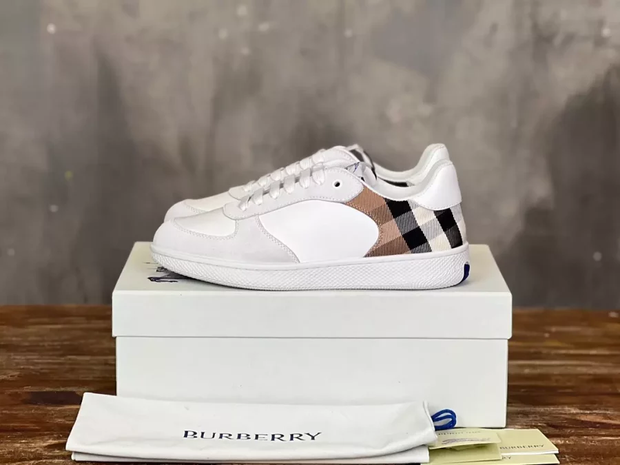 BURBERRY TERRACE SNEAKERS – BBR091