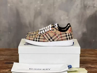 BURBERRY CHECK TERRACE SNEAKERS – BBR093