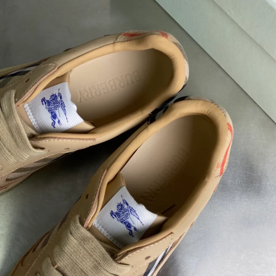 BURBERRY LEATHER AND CHECK TERRACE SNEAKERS – BBR036