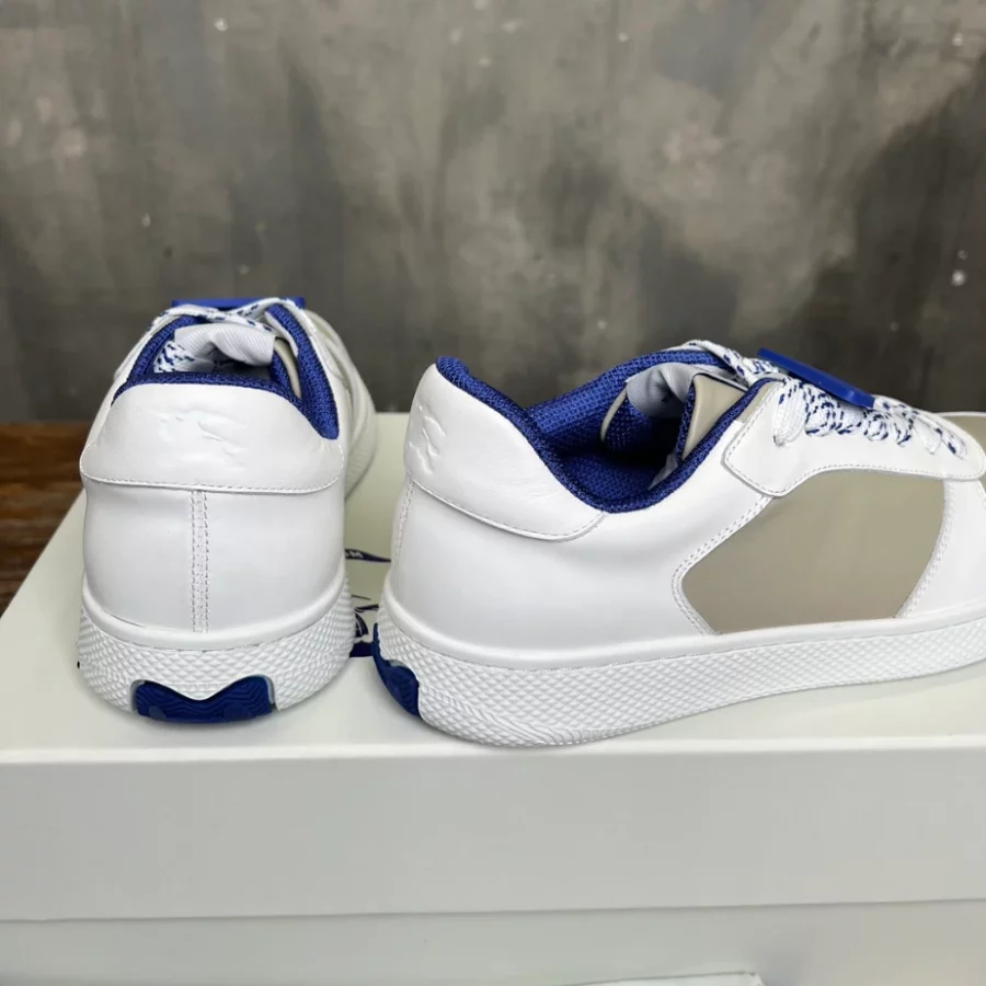 BURBERRY LEATHER SNEAKERS – BBR077