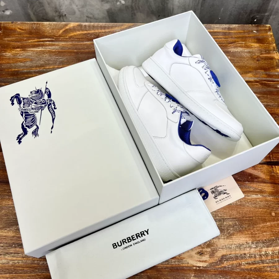 BURBERRY LEATHER SNEAKERS – BBR080