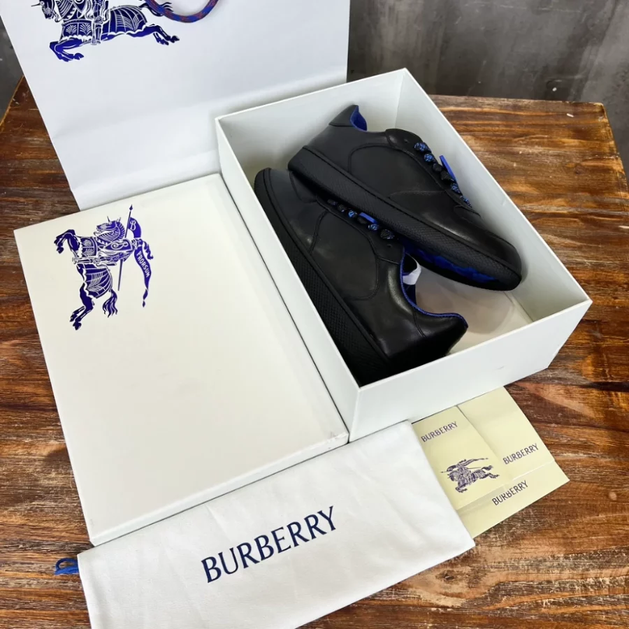 BURBERRY LEATHER TERRACE SNEAKERS – BBR085