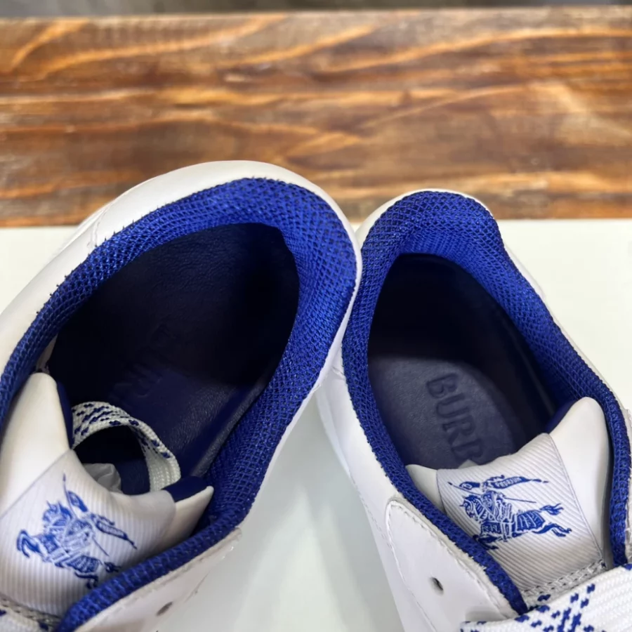 BURBERRY LEATHER TERRACE SNEAKERS – BBR086