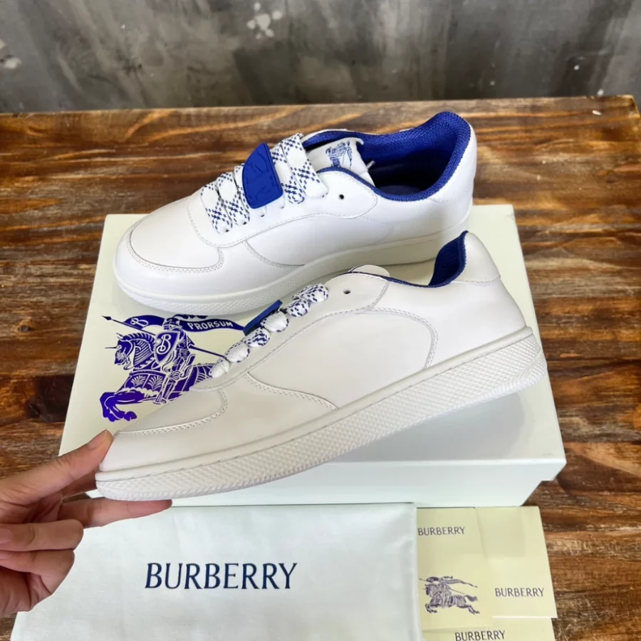BURBERRY LEATHER TERRACE SNEAKERS – BBR086