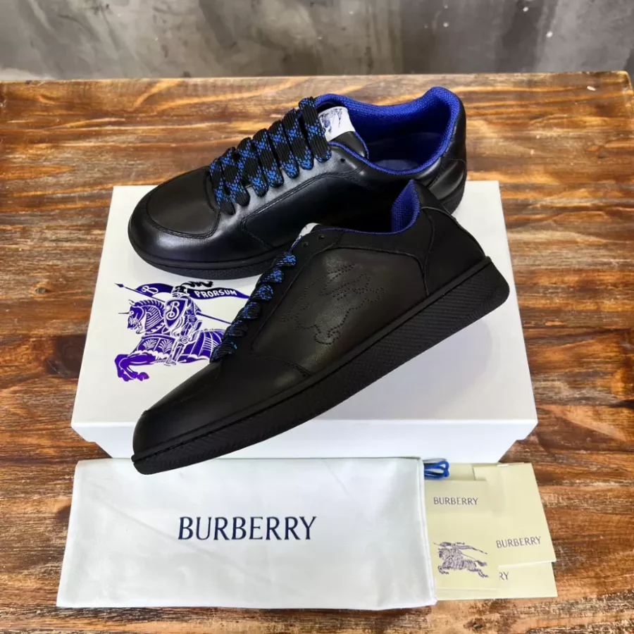 BURBERRY LEATHER STOCK SNEAKERS – BBR087