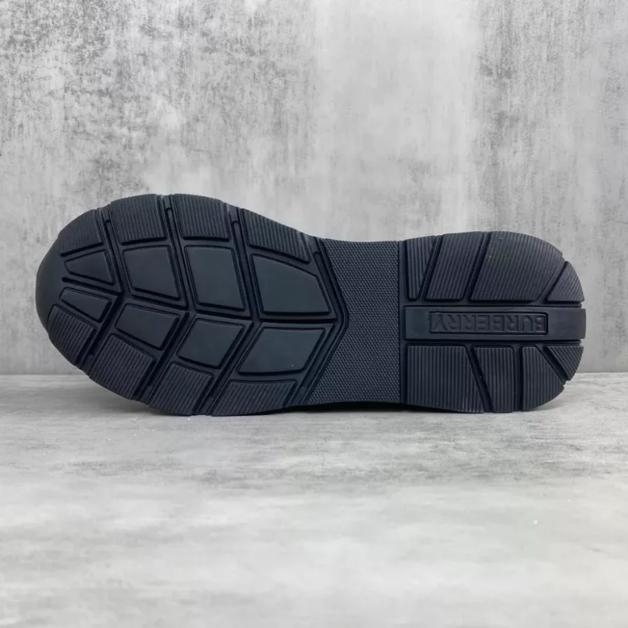 BURBERRY PLATFORM SNEAKERS – BBR063