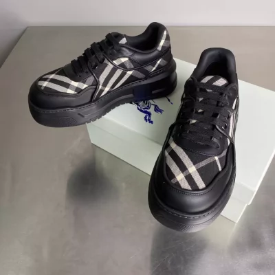 BURBERRY-SNEAKERS-BBR034-1-1.webp