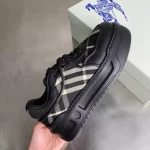 BURBERRY SNEAKERS – BBR034