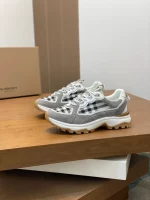 BURBERRY SNEAKERS – BBR068