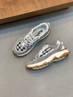 BURBERRY SNEAKERS – BBR068