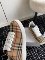 BURBERRY SNEAKERS – BBR102
