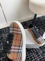 BURBERRY SNEAKERS – BBR103