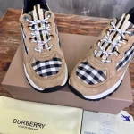 BURBERRY SNEAKERS – BBR104